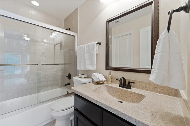 Building Photo - 19 Paloma Bend Pl
