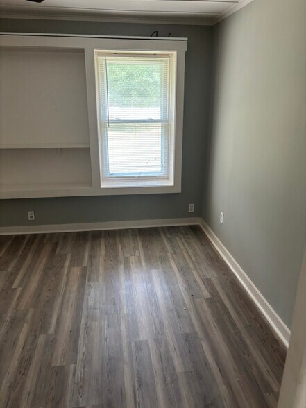 Building Photo - 11735 Ellen Dr