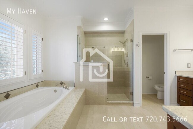 Building Photo - 2064 S Robb Way