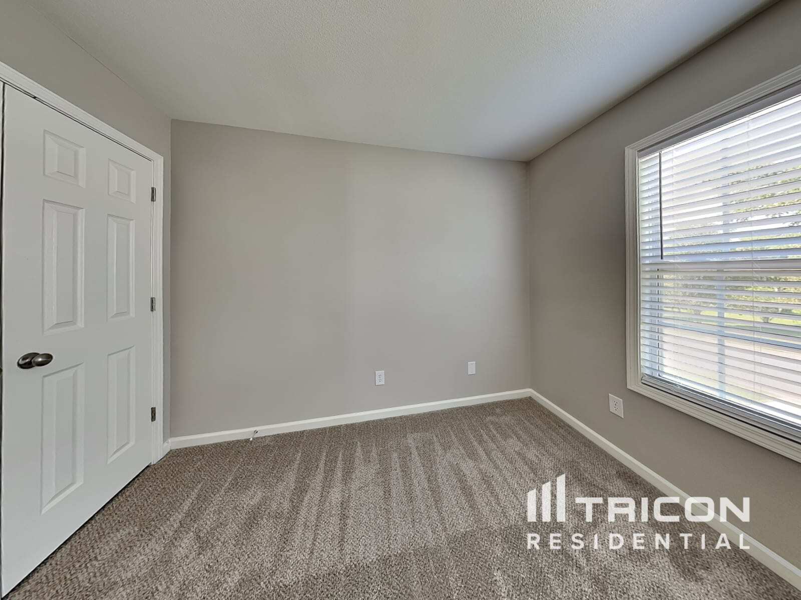 Building Photo - 9312 Tiger Lily Ln