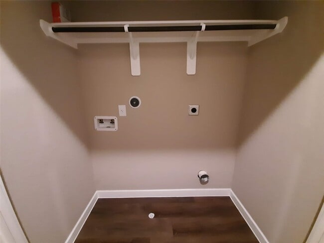 Building Photo - 25148 Pacific Wren Dr