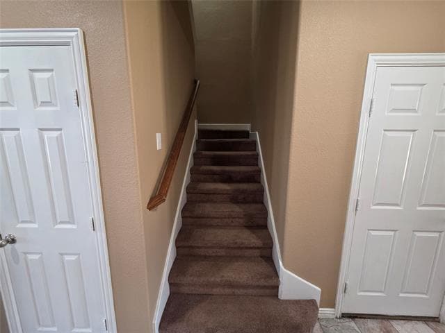 Building Photo - 1522 Avenue E