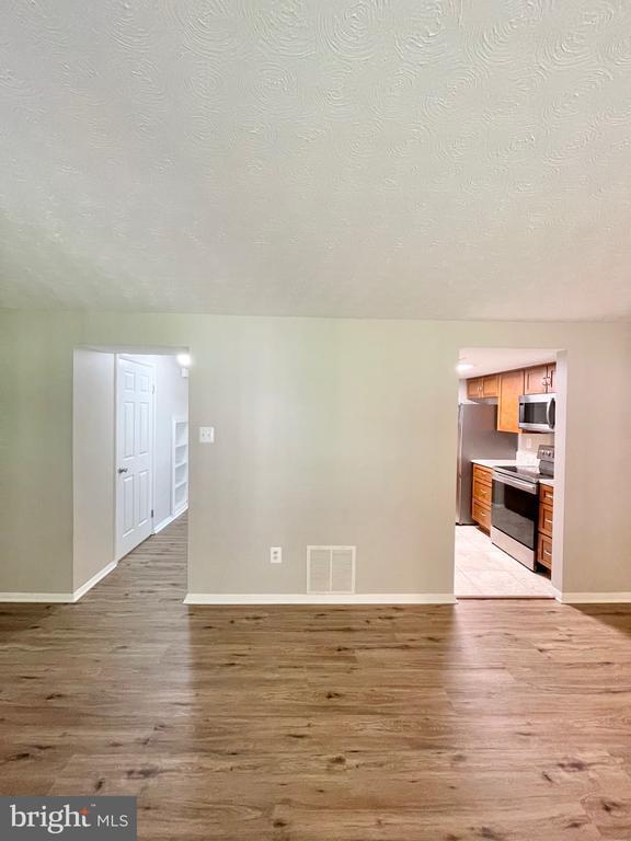 Building Photo - 1602 Harvest Green Ct