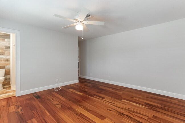 Building Photo - 12293 Coconut Row