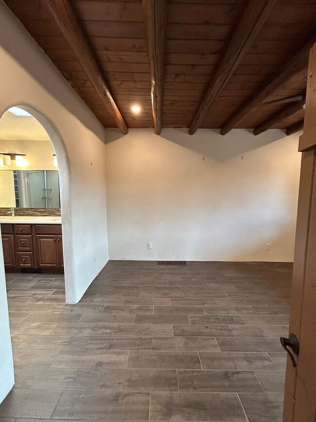 Building Photo - 152 Lorenzo Rd