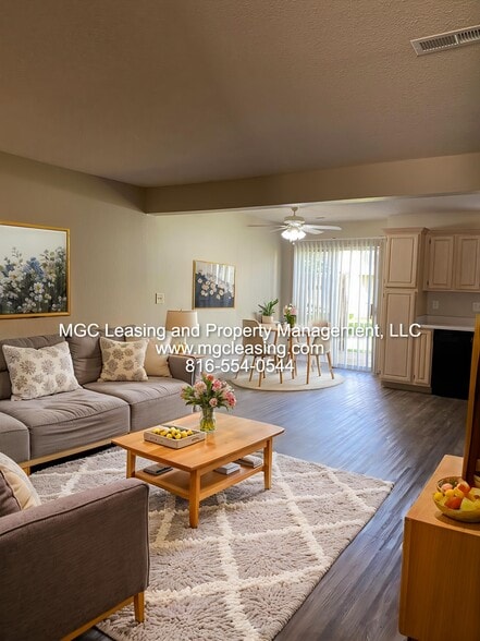 Building Photo - 910 Garden Dr