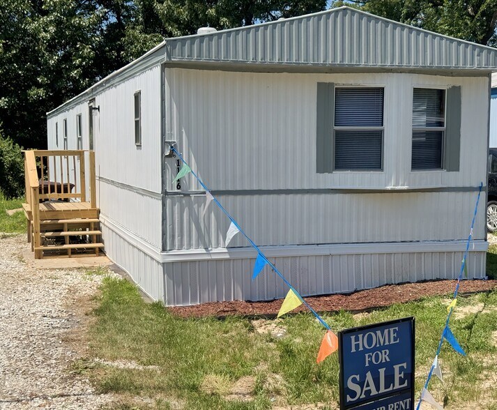 Building Photo - 1116 Rim Rd
