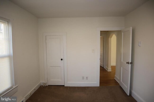 Building Photo - 513 Decatur Ave