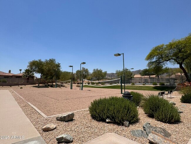 Building Photo - 1624 W South Fork Dr