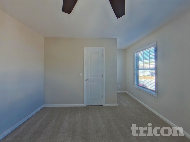 Building Photo - 1090 Heart Pine Dr