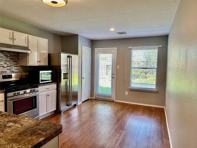 Building Photo - 29631 Evergreen Hills Dr