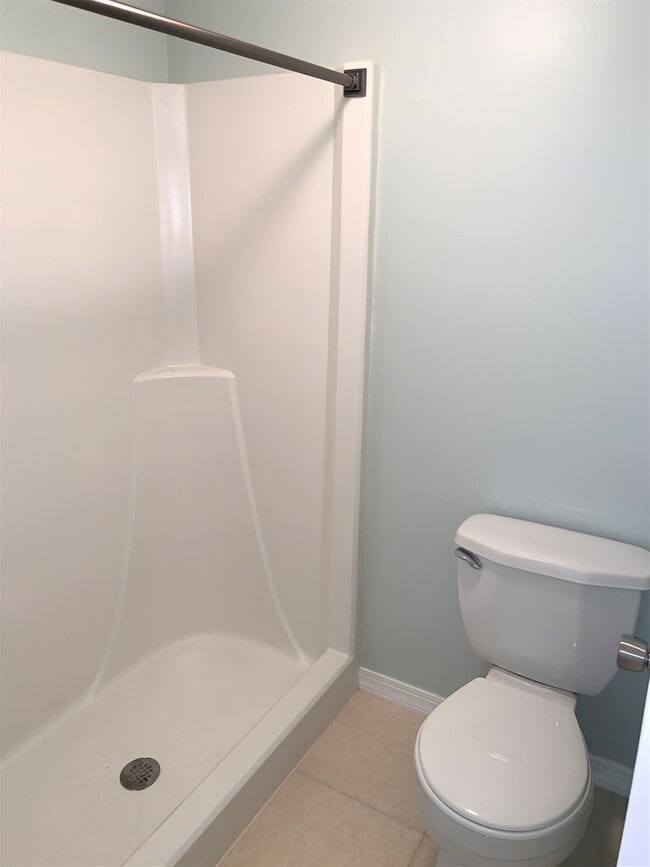 Building Photo - Updated Beautiful 2/2 Upstairs unit at The Village of Stuart