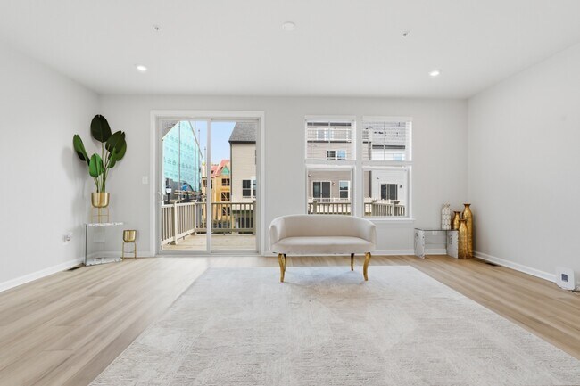 Building Photo - 3503 St Robin Ln