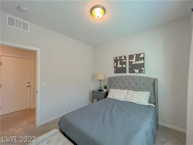 Building Photo - 6983 Atwood Peaks Ave