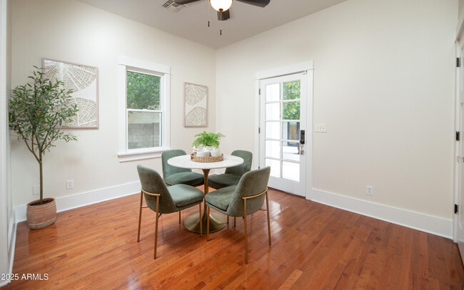 Building Photo - 69 W Lynwood St