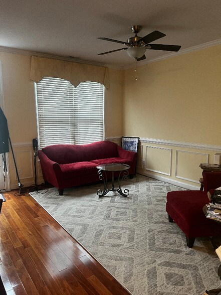 Building Photo - 4203 New Town Ave