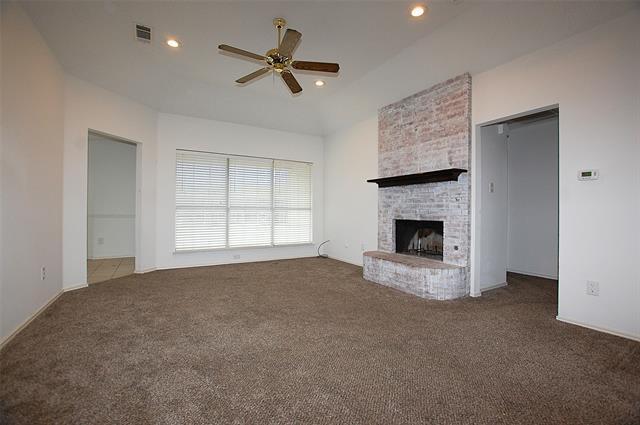 Building Photo - 122 Princeton Cir