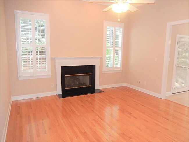 Building Photo - 7369 Fontana Ridge Ln