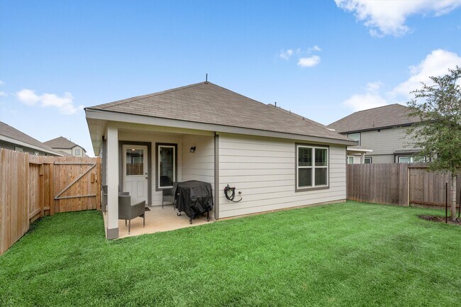 Building Photo - 2408 Bray Head Dr