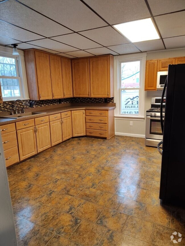 Building Photo - Beautiful 4 Bed/ 2 Bath House for Rent