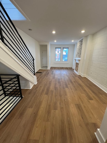 Building Photo - 3025 N 21st St