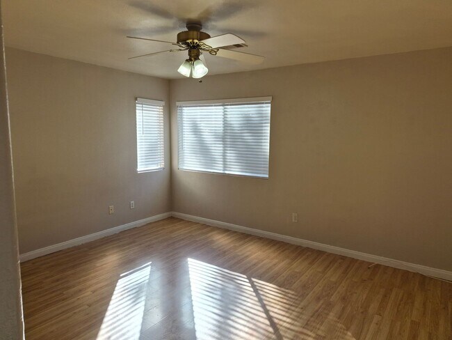 Building Photo - 812 Bow Creek Ln