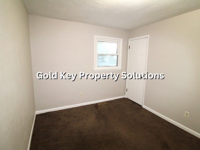 Building Photo - Roomy 4 BR 1 BA House with Back Deck and Shed SECTION 8 APPROVED