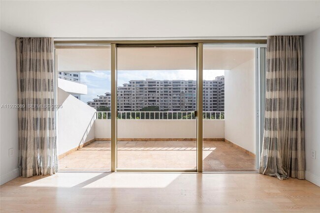 Building Photo - 199 Ocean Ln Dr