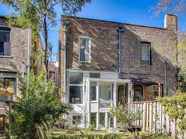 Building Photo - 5203 S Dorchester Ave