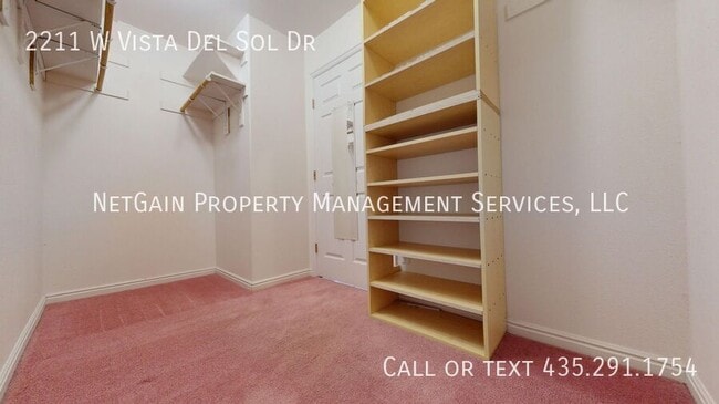 Building Photo - 2211 W Vista Del Sol Dr