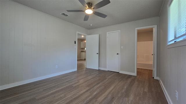 Building Photo - 389 Blackbourn St