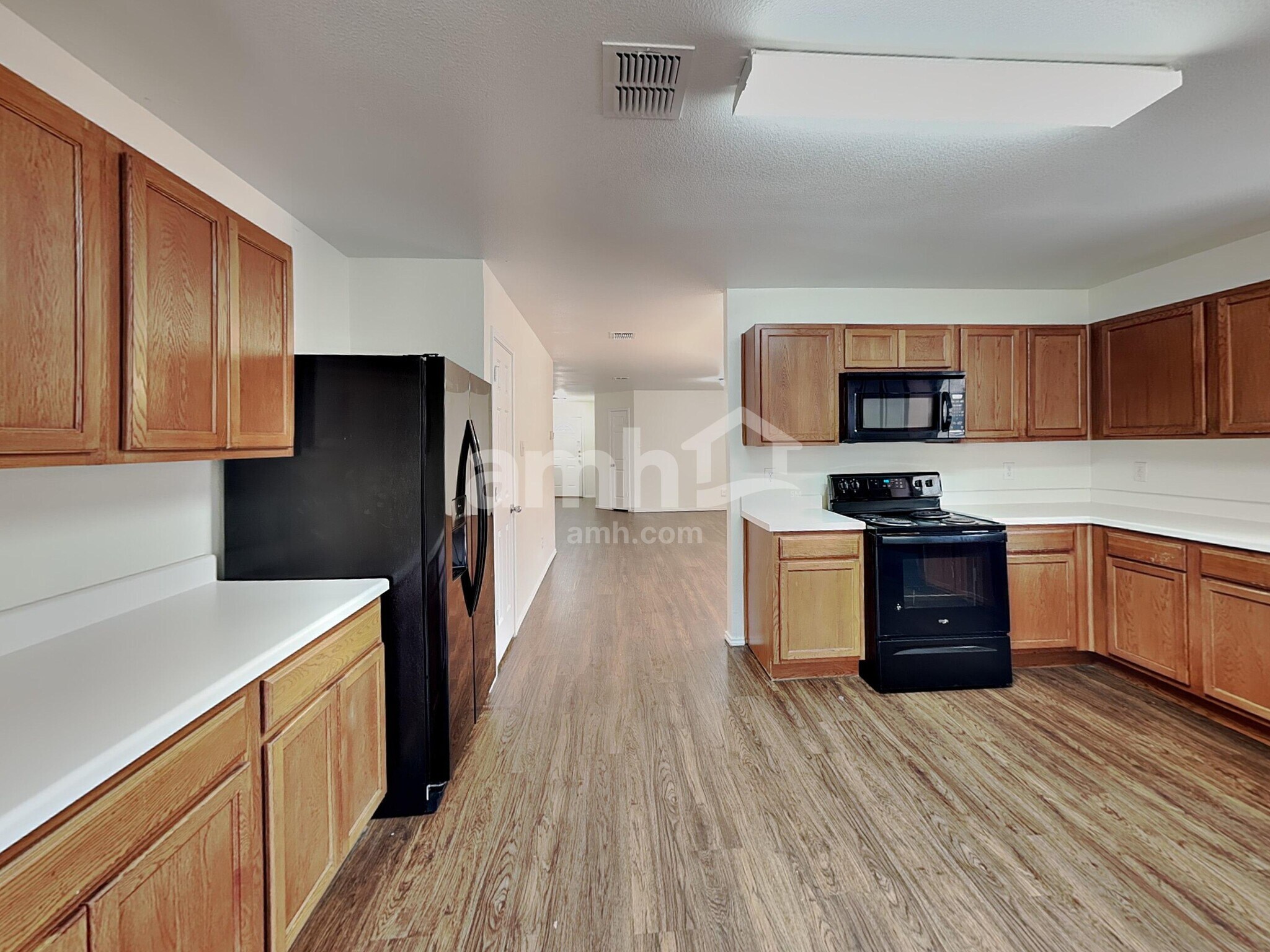 Building Photo - 811 Wild Prairie Dr