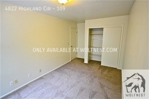 Building Photo - No Deposit Option! Exclusive 2 Bedroom Hol...