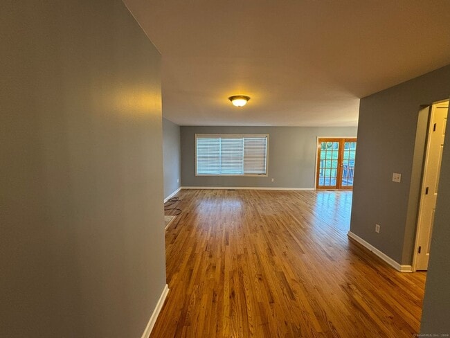 Building Photo - 59 Gilbert Ln