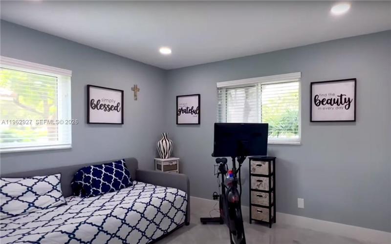 Building Photo - 8275 Shadow Wood Blvd