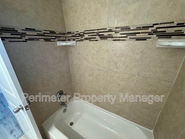 Building Photo - 8215 Cir St S