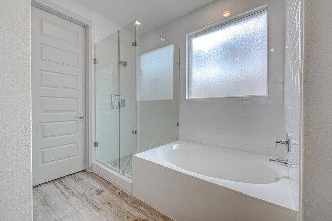 Building Photo - 221 Indian Shoal Dr
