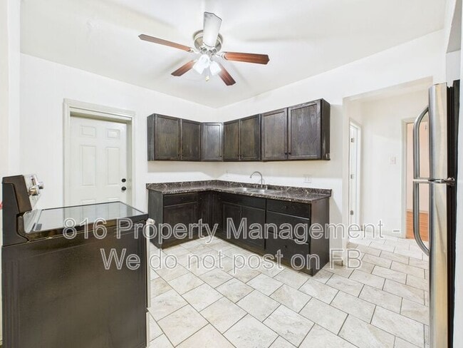 Building Photo - 2710 Park Ave