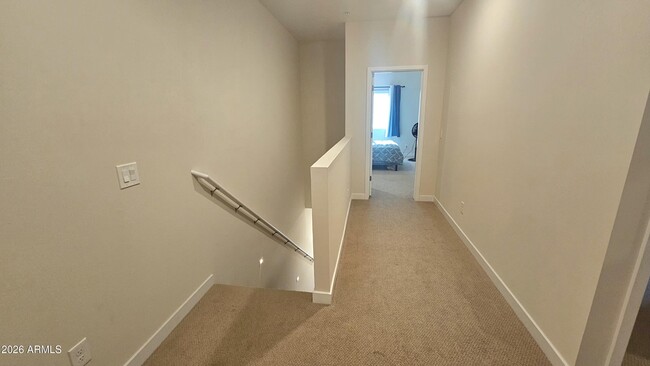 Building Photo - 2818 W Red Fox Rd