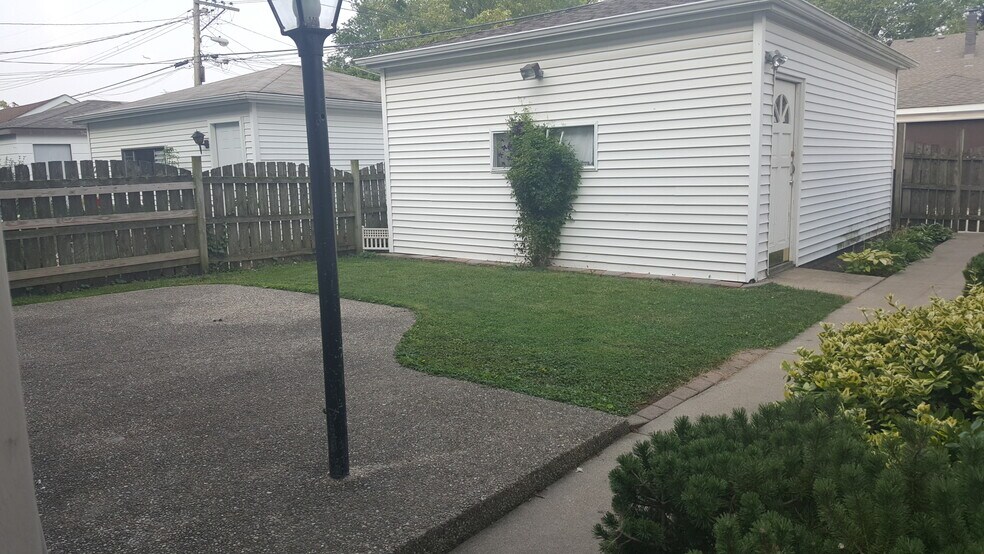 Building Photo - 5702 N Miltimore Ave