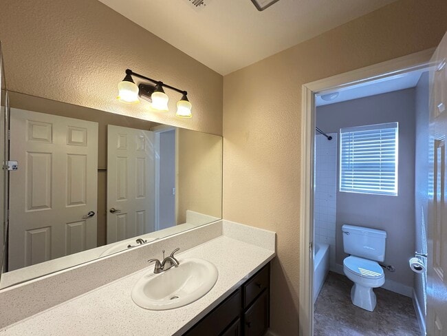 Building Photo - Vista Del Sol-Phase 8