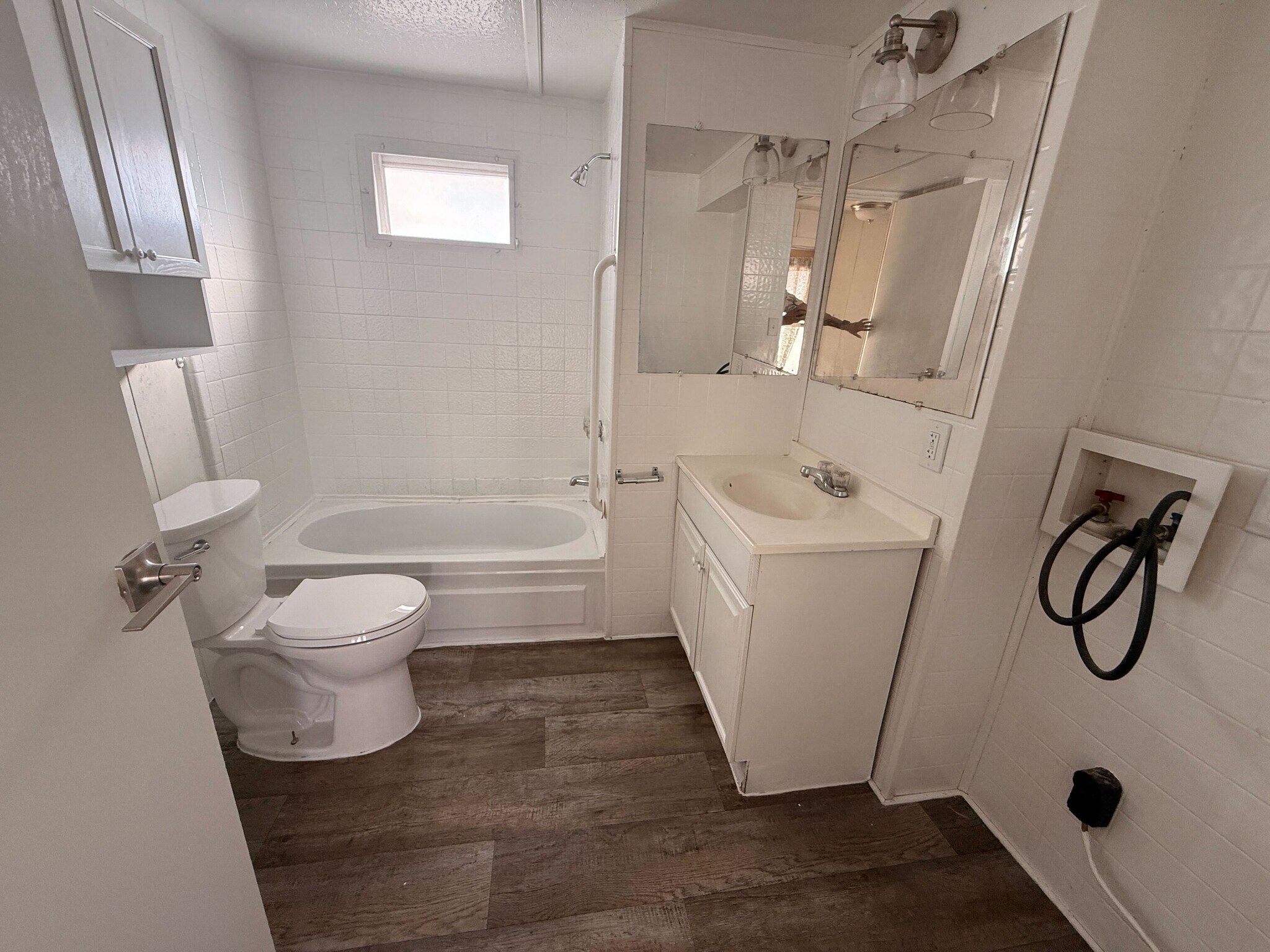 Building Photo - 3601 E Wyoming Ave