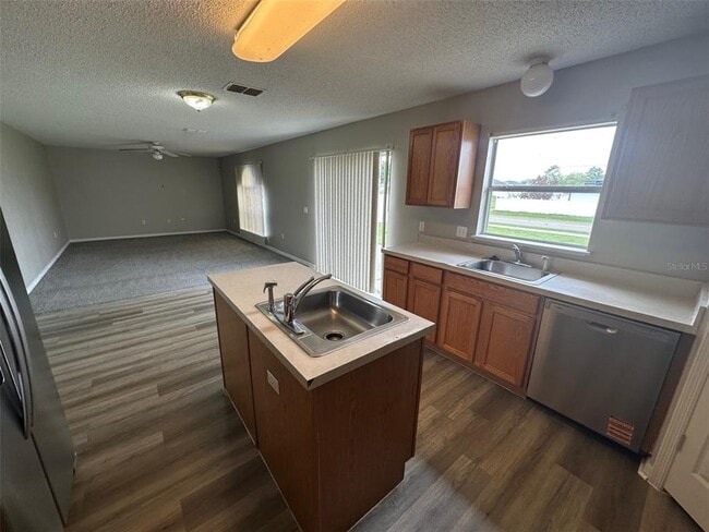 Building Photo - 1761 Pompano Dr