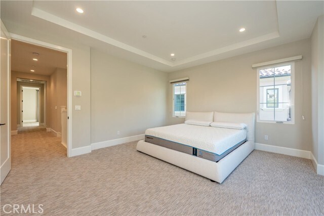 Building Photo - 152 Statura