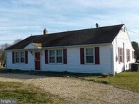 Building Photo - 40545 Kavanagh Rd