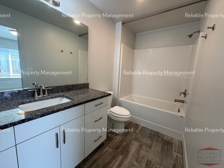 Building Photo - 148 S Emery Ln