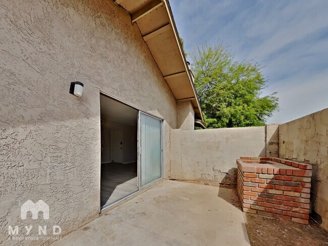 Building Photo - 8125 N 33rd Dr