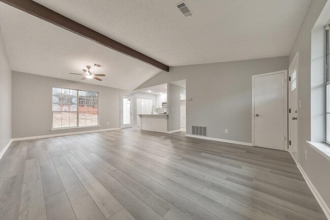Building Photo - 8453 Alden Dr