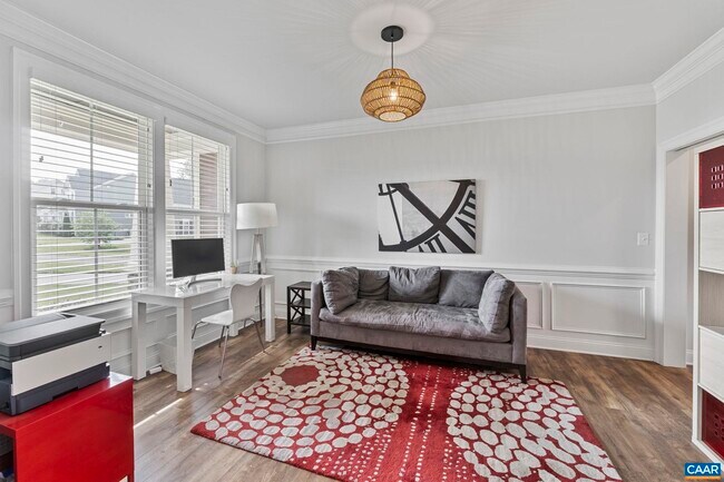 Building Photo - 598 Bleeker St