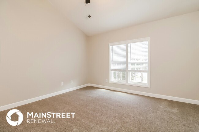 Building Photo - 125 Sleepy Creek Dr